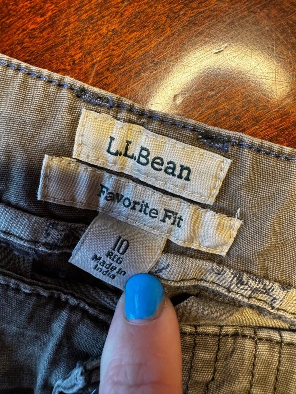 L.L.Bean Womens Favorite Fit Cargo Pants Size 10 Tan Cotton Stretch Durable - Picture 2 of 6